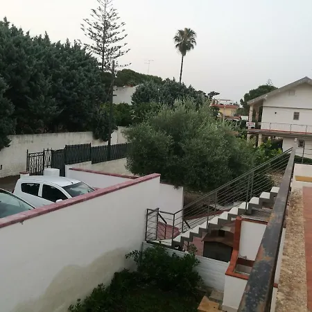 Hébergement de vacances Terrazza Al Mare Fontane Bianche