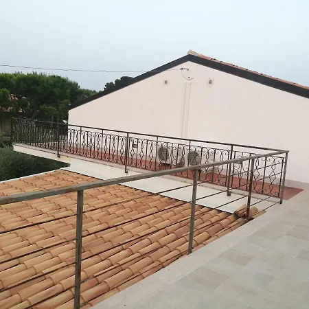 Terrazza Al Mare Hébergement de vacances Fontane Bianche